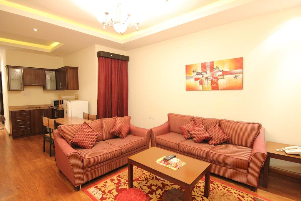 Towlan Hotel Suites 1 Riad Habitación foto